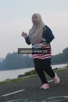Runner Photo 4318171
