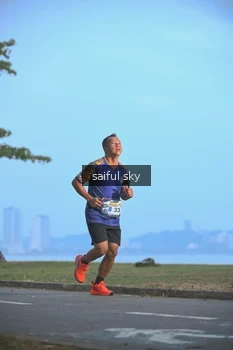 Runner Photo 4318194