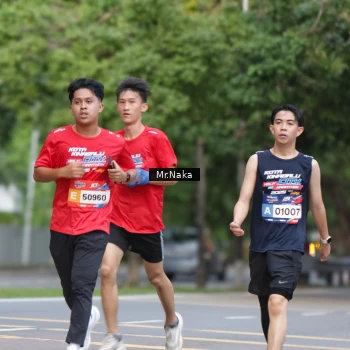 Runner Photo 43182