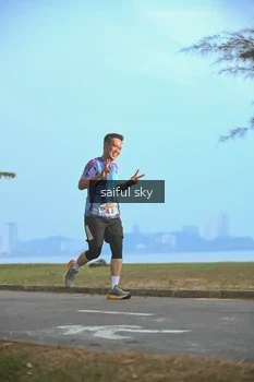 Runner Photo 4318218