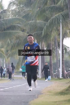 Runner Photo 4318258