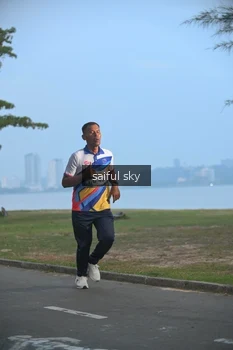 Runner Photo 4318261