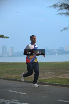 Runner Photo 4318263