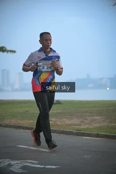 Runner Photo 4318281
