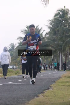 Runner Photo 4318292
