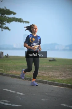 Runner Photo 4318299