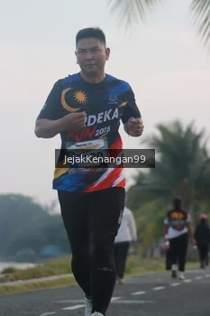 Runner Photo 4318312