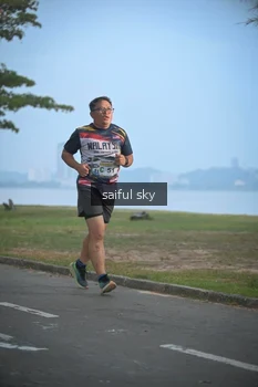 Runner Photo 4318315