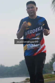 Runner Photo 4318317