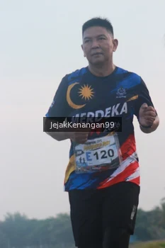 Runner Photo 4318324