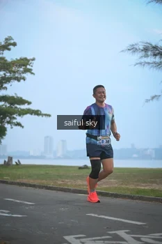 Runner Photo 4318326