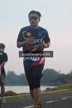 Runner Photo 4318331