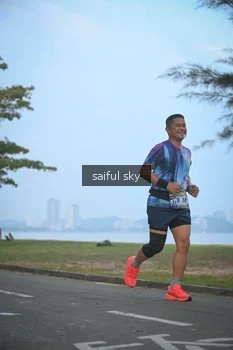 Runner Photo 4318332
