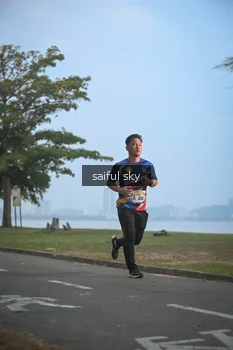 Runner Photo 4318338