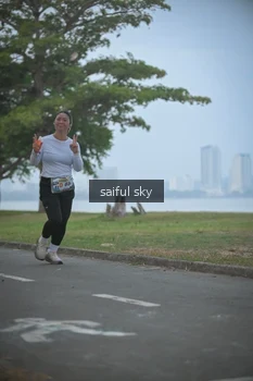 Runner Photo 4318340