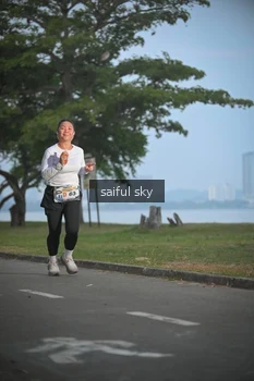 Runner Photo 4318341