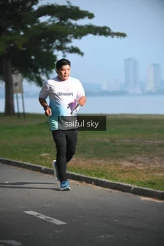 Runner Photo 4318351