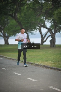 Runner Photo 4318354