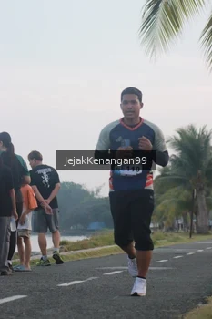 Runner Photo 4318366