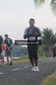 Runner Photo 4318367