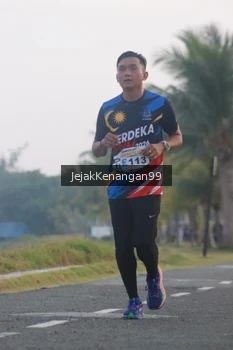 Runner Photo 4318391