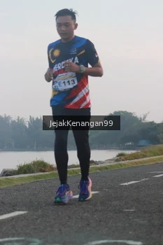 Runner Photo 4318400