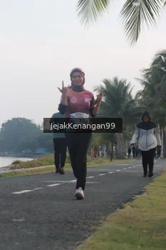 Runner Photo 4318406
