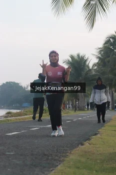 Runner Photo 4318407