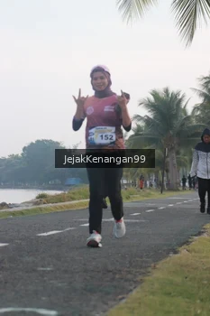 Runner Photo 4318411