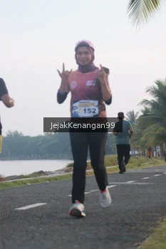 Runner Photo 4318420