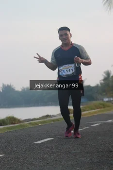 Runner Photo 4318428