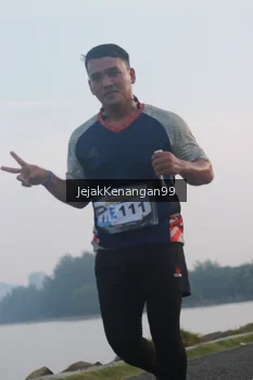 Runner Photo 4318438