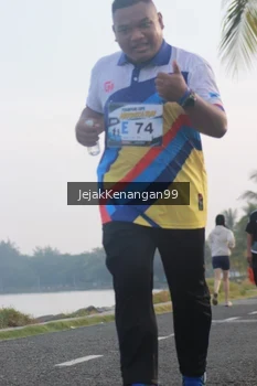 Runner Photo 4318488