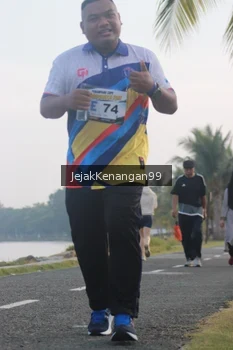 Runner Photo 4318490