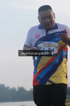 Runner Photo 4318497
