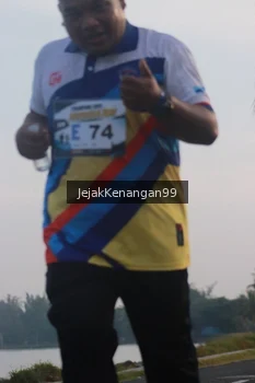 Runner Photo 4318499