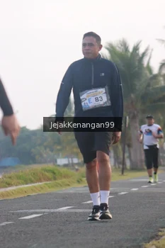 Runner Photo 4318509