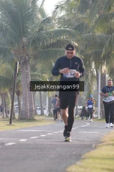 Runner Photo 4318517