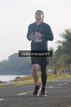 Runner Photo 4318528