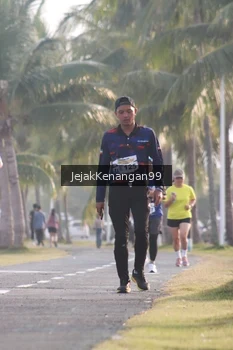 Runner Photo 4318532