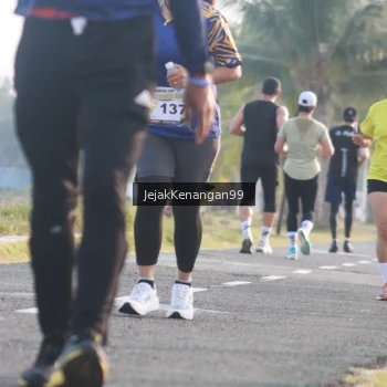 Runner Photo 4318544