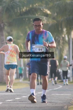 Runner Photo 4318558