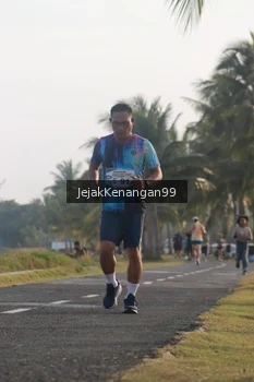 Runner Photo 4318560