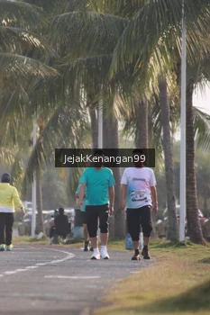 Runner Photo 4318574
