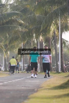 Runner Photo 4318581