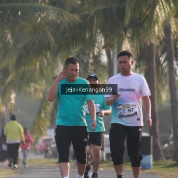 Runner Photo 4318586
