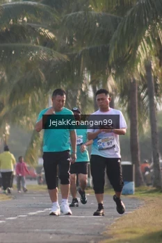 Runner Photo 4318587