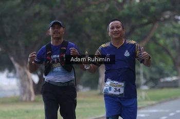 Runner Photo 4318592