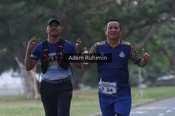 Runner Photo 4318593