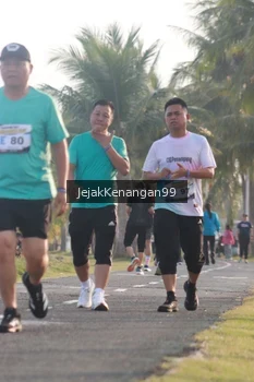 Runner Photo 4318608